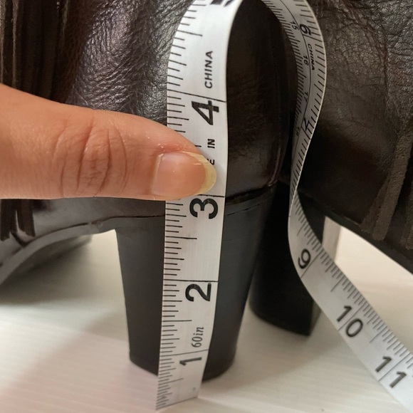 Lauren Ralph Lauren Carah Brown Leather Tasseled Zip Ankle Boots Size 6.5 - Picture 9 of 9